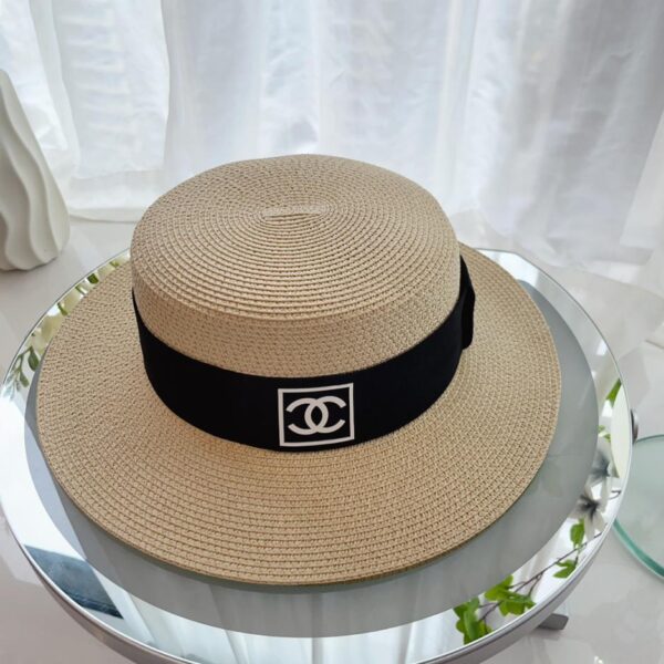 réplica,joyas,joyería,1:1,replica,fake,lujo,barato Chanel nuevo sombrero plano con correas de colores