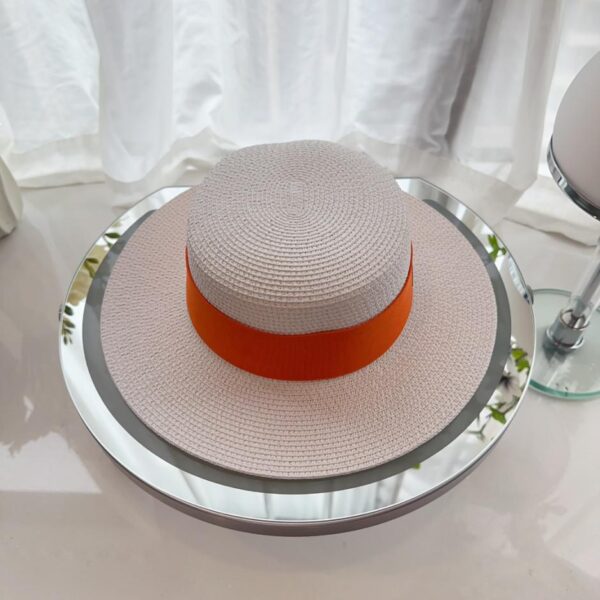 réplica,joyas,joyería,1:1,replica,fake,lujo,barato Chanel nuevo sombrero plano con correas de colores