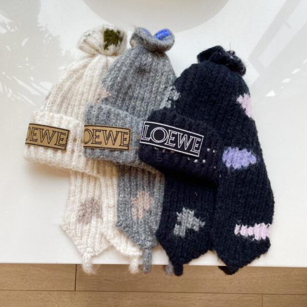 réplica,joyas,joyería,1:1,replica,fake,lujo,barato LOEWE nuevo gorro de punto con protección para los oídos de otoño e invierno