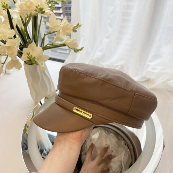 réplica,joyas,joyería,1:1,replica,fake,lujo,barato MiuMiu nueva gorra militar de cuero