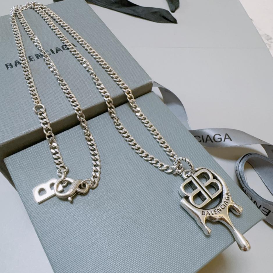 réplica,joyas,joyería,1:1,replica,fake,lujo,barato réplica,joyas,joyería,1:1,replica,fake,lujo,barato Collar nuevo Balenciaga(2323)