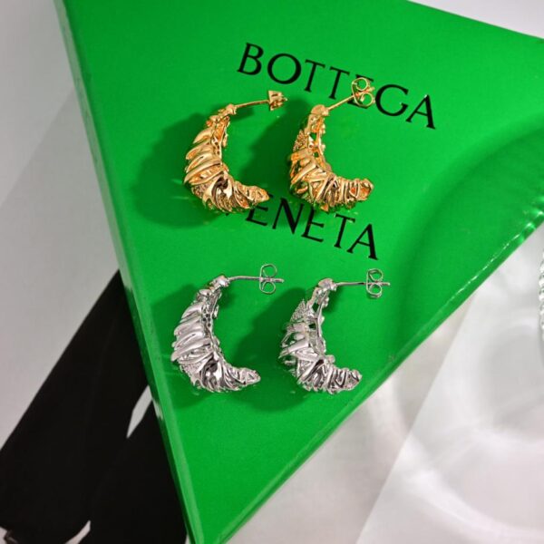 réplica,joyas,joyería,1:1,replica,fake,lujo,barato Pendientes Celine Arc de Triomphe nuevos pequeños con forma de frijol dorado (385E)