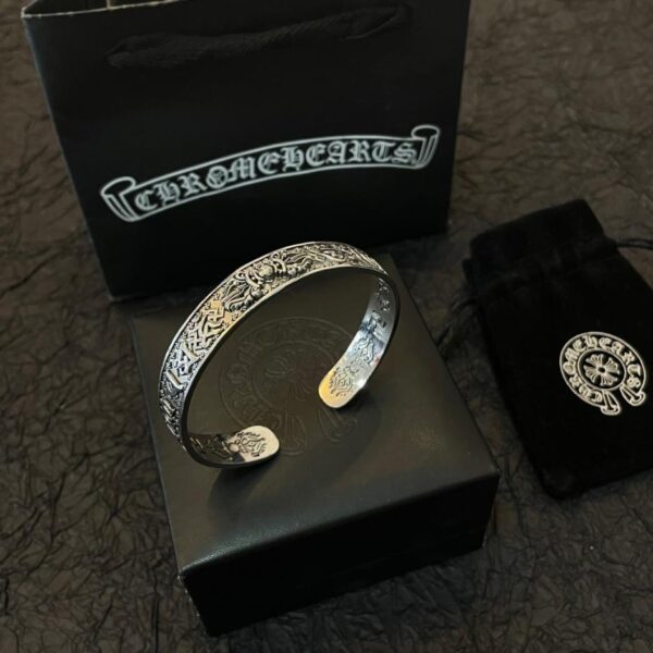 réplica,joyas,joyería,1:1,replica,fake,lujo,barato [Calidad de contador] Nueva pulsera abierta Chrome Hearts (1944)
