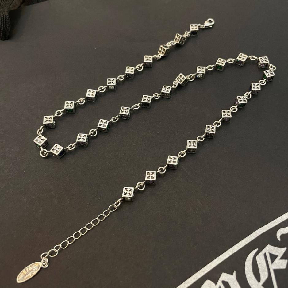 réplica,joyas,joyería,1:1,replica,fake,lujo,barato réplica,joyas,joyería,1:1,replica,fake,lujo,barato Collar de diamantes de colores con dados cruzados retro clásicos de Chrome Hearts (B32B)