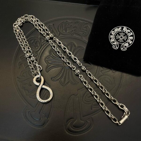 réplica,joyas,joyería,1:1,replica,fake,lujo,barato [Calidad de mostrador] Chrome Hearts nuevo collar clásico con letras retro colgante en forma de 8 (DC1C)