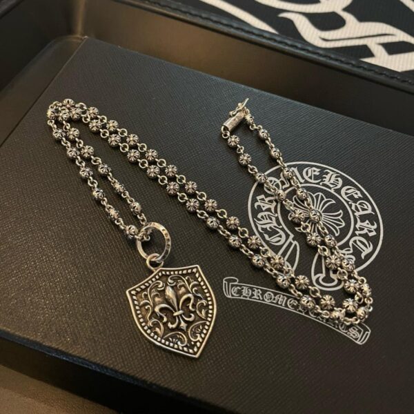 réplica,joyas,joyería,1:1,replica,fake,lujo,barato [Calidad de mostrador] Corazones cromados Nuevo collar clásico retro con bola cruzada Colgante de flor exploradora (508F)