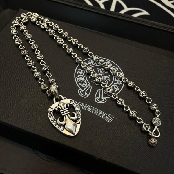 réplica,joyas,joyería,1:1,replica,fake,lujo,barato [Calidad de mostrador] Corazones cromados Nuevo collar de bola de flor retro clásico Colgante de flor de explorador en forma de corazón (F8B5)