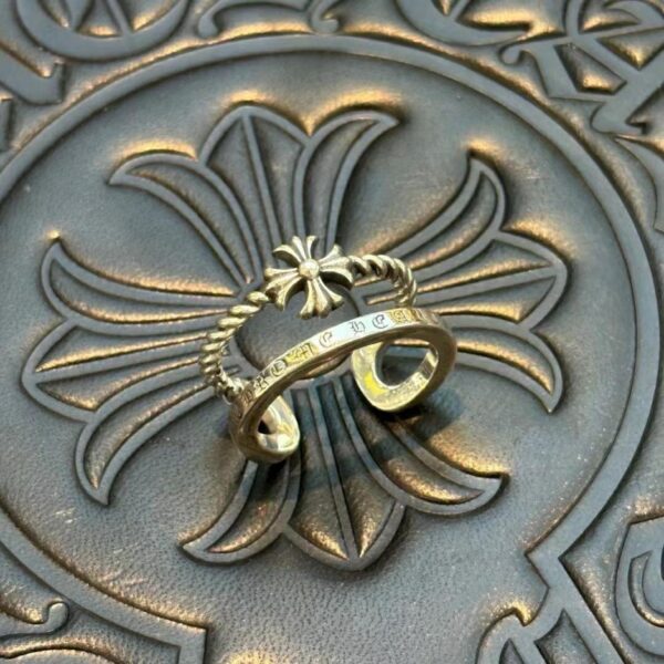 réplica,joyas,joyería,1:1,replica,fake,lujo,barato [Calidad de mostrador] Anillo cruzado retro clásico de corazones cromados (0C84)