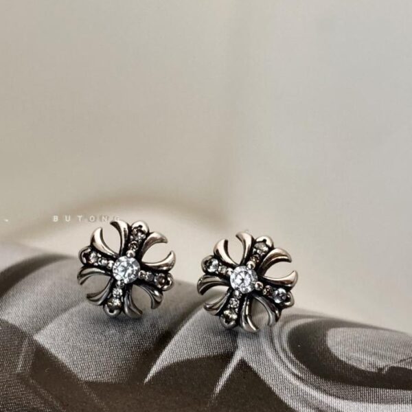 réplica,joyas,joyería,1:1,replica,fake,lujo,barato Pendientes de espada retro de corazón de cuervo estilo pareja (CF64)