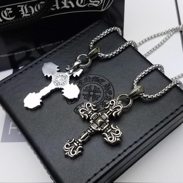 réplica,joyas,joyería,1:1,replica,fake,lujo,barato Collar con espada y cruz de corazón hueco con corazón de cuervo (31F2)
