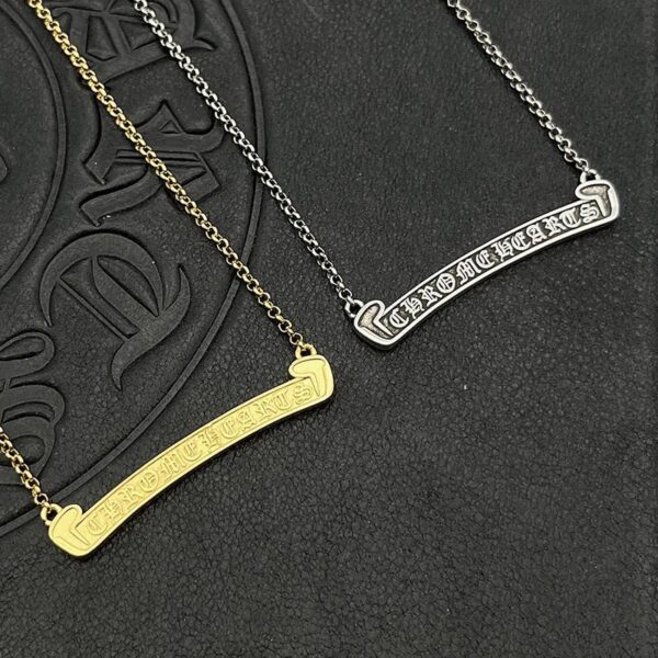 réplica,joyas,joyería,1:1,replica,fake,lujo,barato Collar de pergamino desgastado retro con corazones cromados para hombres y mujeres Colgante de oro de 22 k (CB7D)