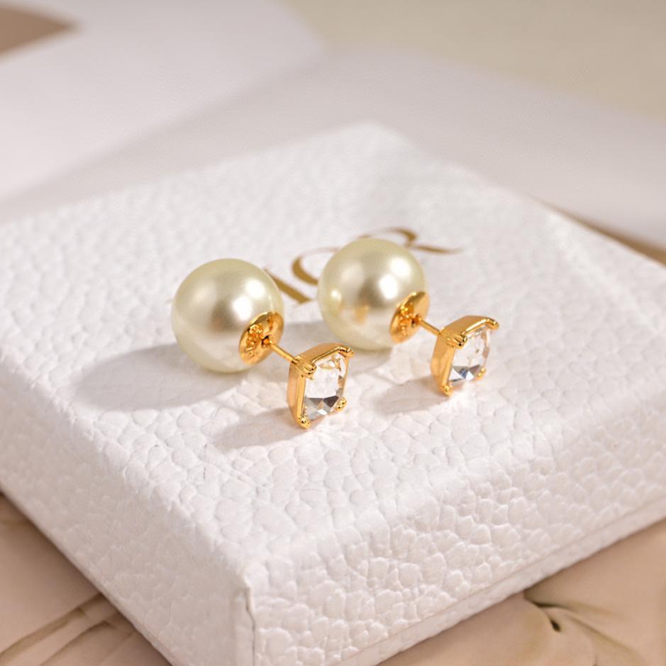 réplica,joyas,joyería,1:1,replica,fake,lujo,barato réplica,joyas,joyería,1:1,replica,fake,lujo,barato Pendientes Dior nueva letra CD (E01A)