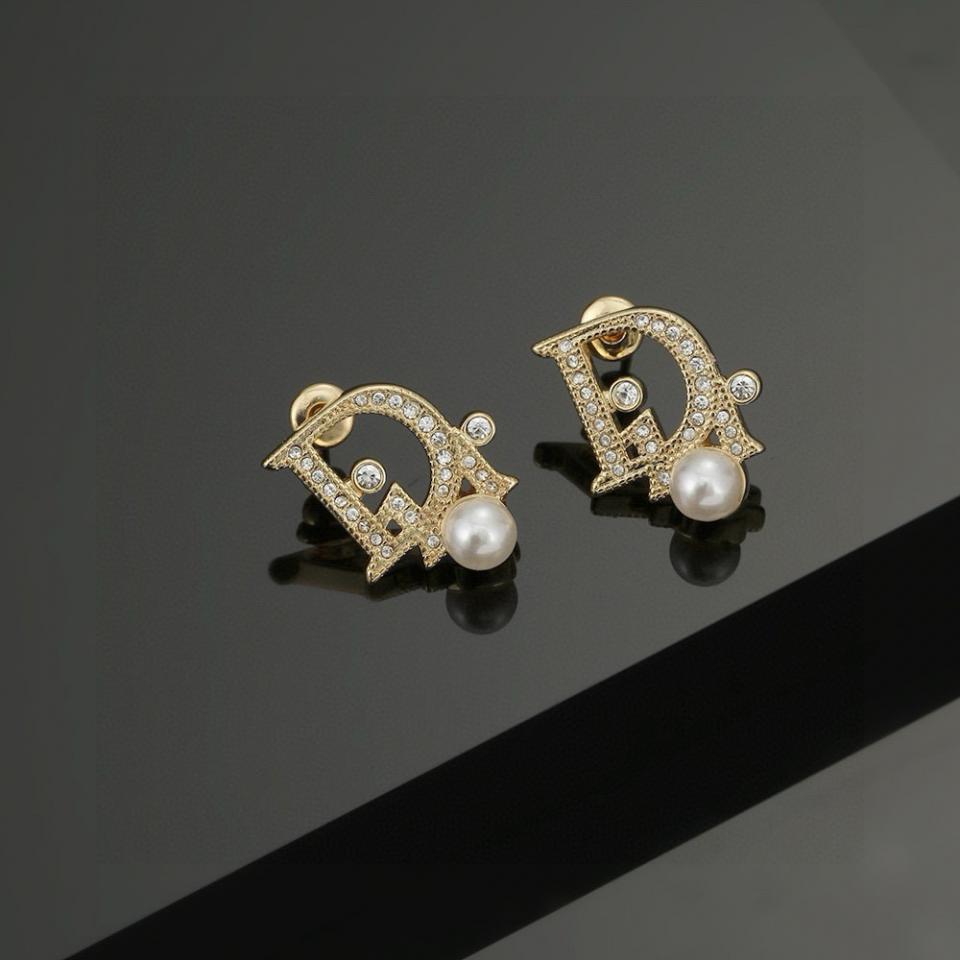 réplica,joyas,joyería,1:1,replica,fake,lujo,barato réplica,joyas,joyería,1:1,replica,fake,lujo,barato Pendientes DIOR cd letter sitio web oficial última aguja de plata S925 (4C1B)
