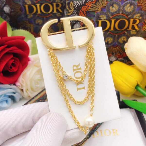 réplica,joyas,joyería,1:1,replica,fake,lujo,barato La última letra colgante redonda de Dior engastada con diamantes (9138)