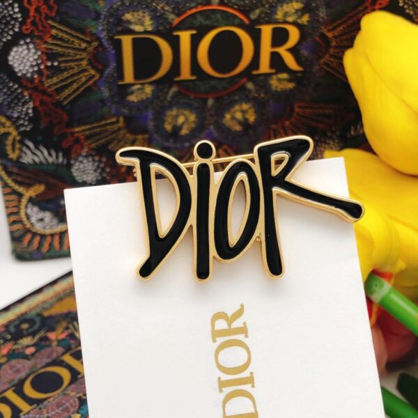 réplica,joyas,joyería,1:1,replica,fake,lujo,barato Broche nuevo Dior (8B17)