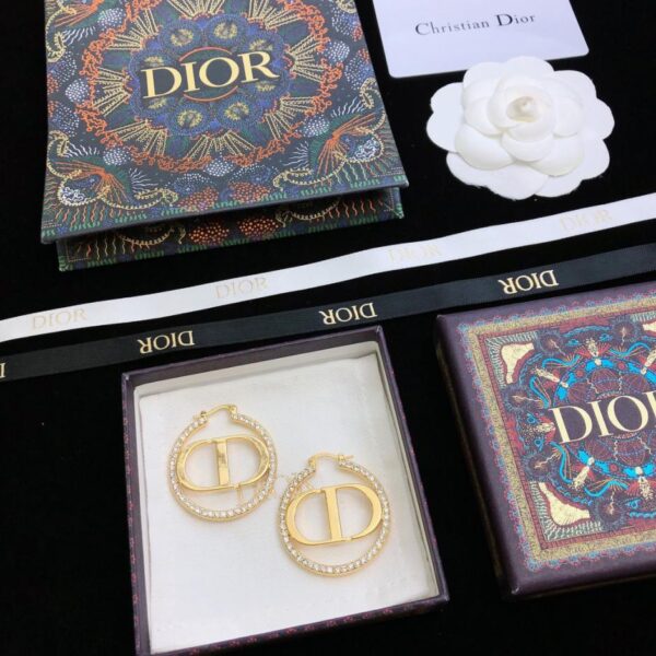 réplica,joyas,joyería,1:1,replica,fake,lujo,barato Dior 25 Broche de cadena de perlas con estrella de cinco puntas Cruise de principios de primavera (DAB5)