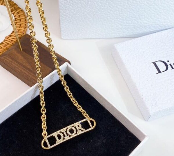 réplica,joyas,joyería,1:1,replica,fake,lujo,barato Se recomienda el nuevo collar de letras JADIOR de Dior (4951)