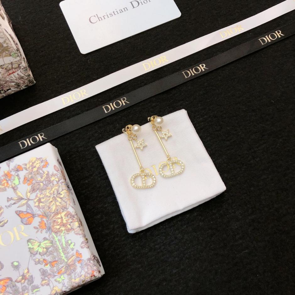 réplica,joyas,joyería,1:1,replica,fake,lujo,barato réplica,joyas,joyería,1:1,replica,fake,lujo,barato Pendientes Dior CD con perlas (6604)