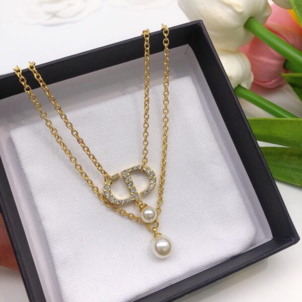 réplica,joyas,joyería,1:1,replica,fake,lujo,barato Dior 25 pendientes pequeños de perlas y estrellas de cinco puntas Cruise de principios de primavera (ADEB)