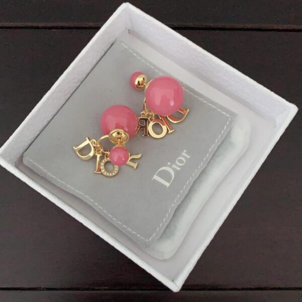 réplica,joyas,joyería,1:1,replica,fake,lujo,barato Los últimos aretes con letras de perlas rosas de Dior (DD6D)