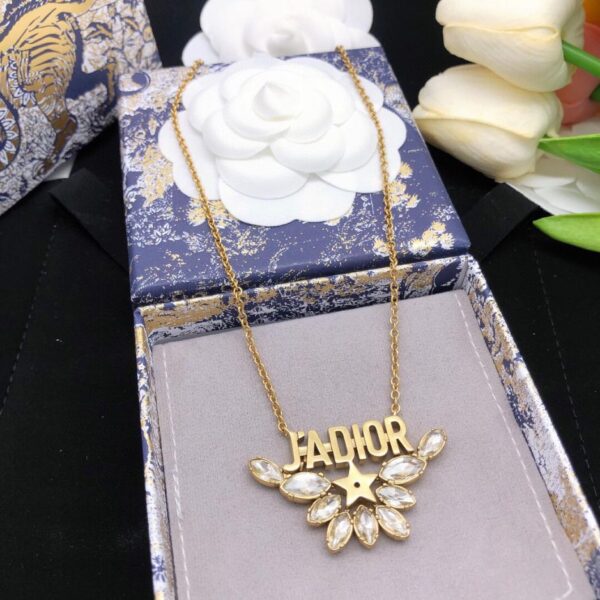 réplica,joyas,joyería,1:1,replica,fake,lujo,barato Dior lanza el nuevo collar Dior New Marquise (4119)