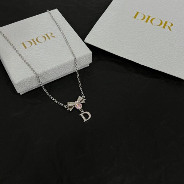 réplica,joyas,joyería,1:1,replica,fake,lujo,barato Mostradores collares Dior de segunda mano (8120)