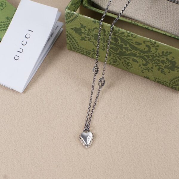 réplica,joyas,joyería,1:1,replica,fake,lujo,barato [Completamente de plata de ley 925] Colgante Gucci Double G Love Collar de plata retro Serie Corazón (EFAC)