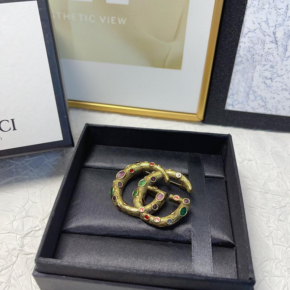 réplica,joyas,joyería,1:1,replica,fake,lujo,barato réplica,joyas,joyería,1:1,replica,fake,lujo,barato Nuevo broche con logo sencillo de Gucci (9D29)