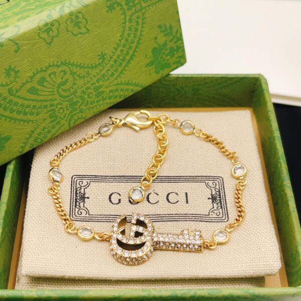 réplica,joyas,joyería,1:1,replica,fake,lujo,barato Pulsera con Juego de Llaves Doble G de Cristal Gucci(4894)