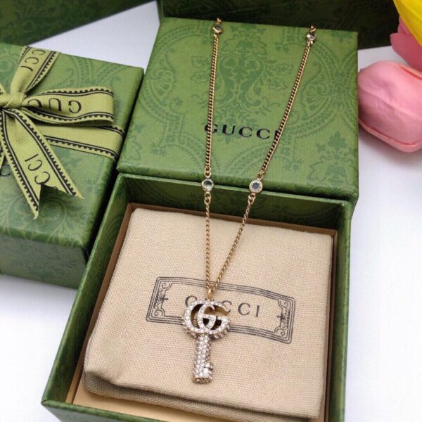 réplica,joyas,joyería,1:1,replica,fake,lujo,barato Collar con llave de doble G de cristal de Gucci (8B37)