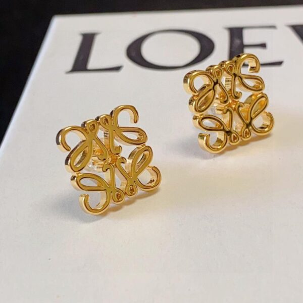 réplica,joyas,joyería,1:1,replica,fake,lujo,barato Pendientes pequeños cuadrados de oro vintage nuevos de Loewe (F950)