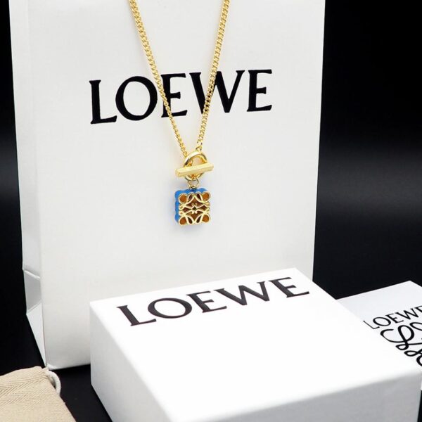 réplica,joyas,joyería,1:1,replica,fake,lujo,barato Loewe Collar con hebilla en T esmaltada de colores (9615)