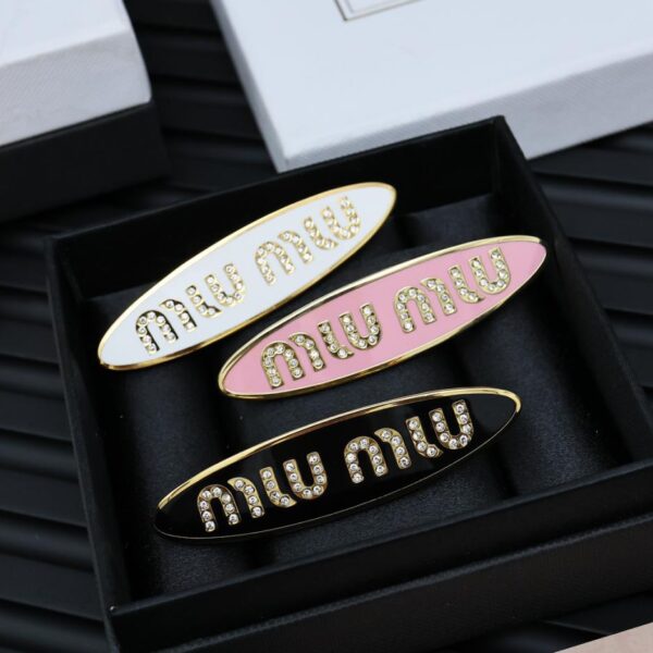 réplica,joyas,joyería,1:1,replica,fake,lujo,barato Pendientes de aro con letras esmaltadas de miumiu (AA98)