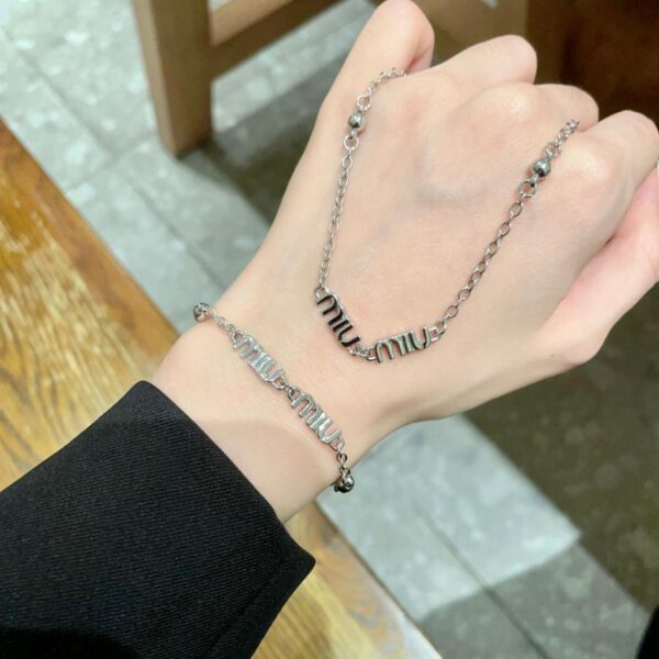 réplica,joyas,joyería,1:1,replica,fake,lujo,barato Collar con letras Miu Miu (D840)