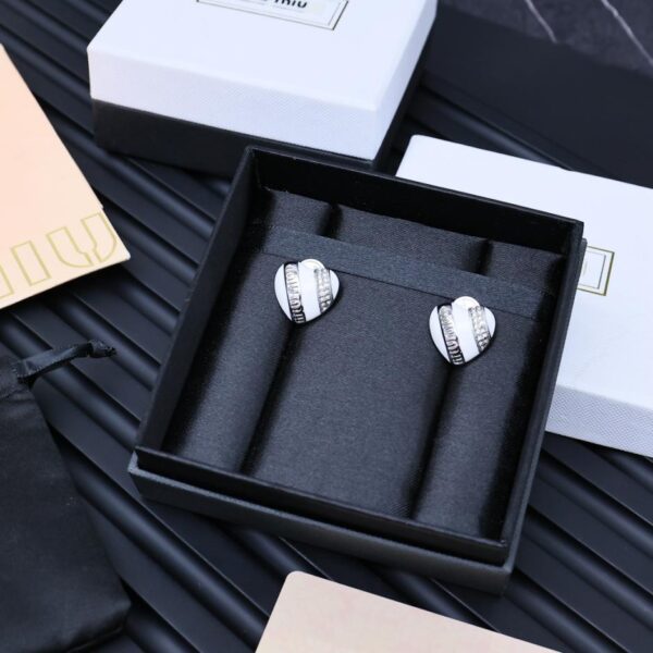 réplica,joyas,joyería,1:1,replica,fake,lujo,barato Pendientes love esmaltados de Miu miu (CF69)