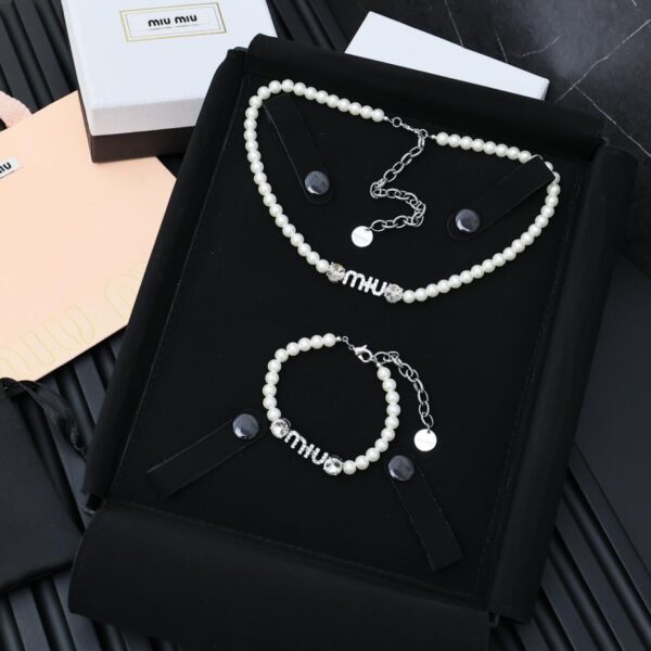 réplica,joyas,joyería,1:1,replica,fake,lujo,barato Conjunto de collar de perlas miumiu (518A)