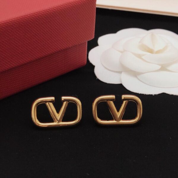 réplica,joyas,joyería,1:1,replica,fake,lujo,barato Pendientes Valentino en forma de V con diamantes y cuentas de arroz (E73F)