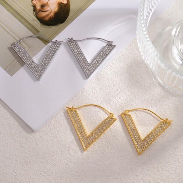réplica,joyas,joyería,1:1,replica,fake,lujo,barato  Valentino Pendientes con logo Valentino en V (50AF)