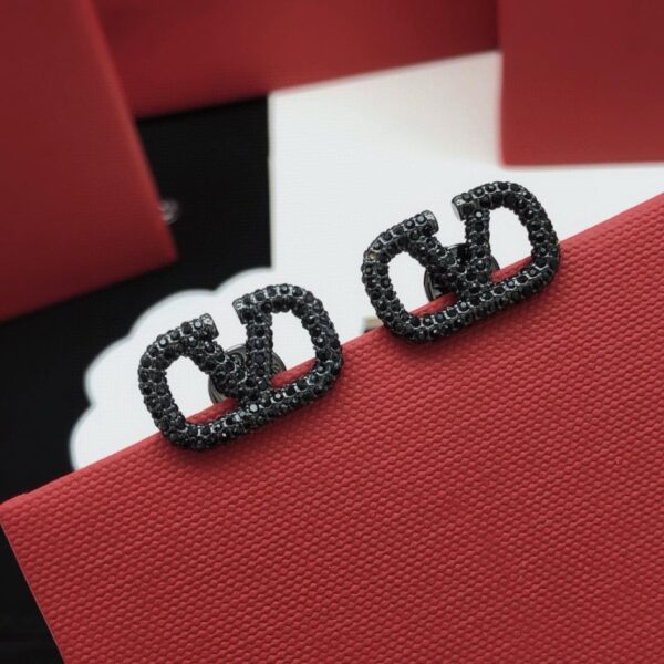 réplica,joyas,joyería,1:1,replica,fake,lujo,barato Pendientes de diamantes en forma de V Valentino con diamantes negros (6F60)