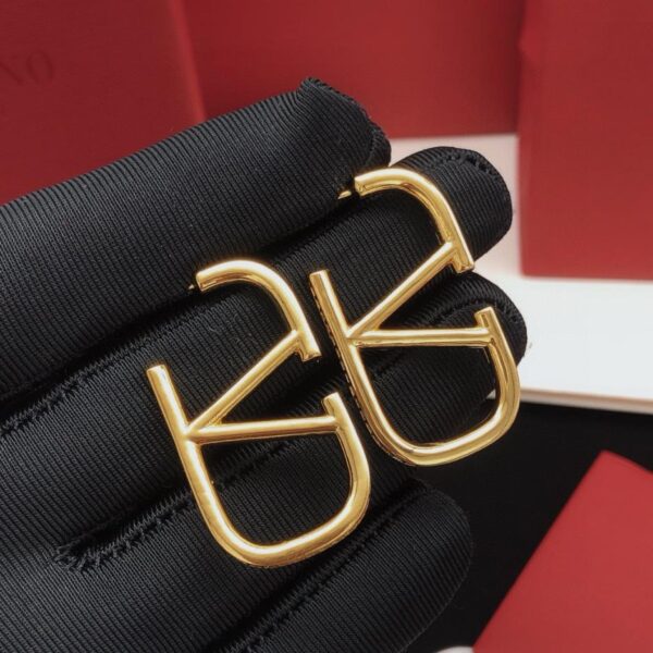 réplica,joyas,joyería,1:1,replica,fake,lujo,barato Los últimos pendientes en forma de V de Valentino con bordes de diamantes (BE59)