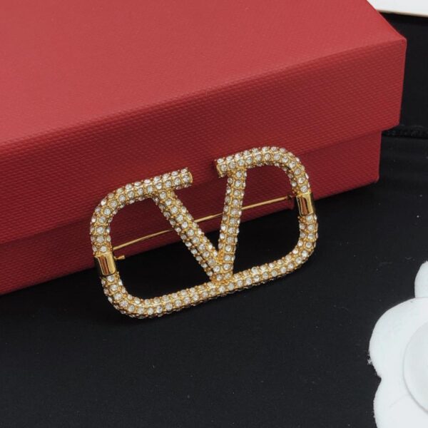 réplica,joyas,joyería,1:1,replica,fake,lujo,barato Broche Valentino en forma de V con diamantes (EA5C)