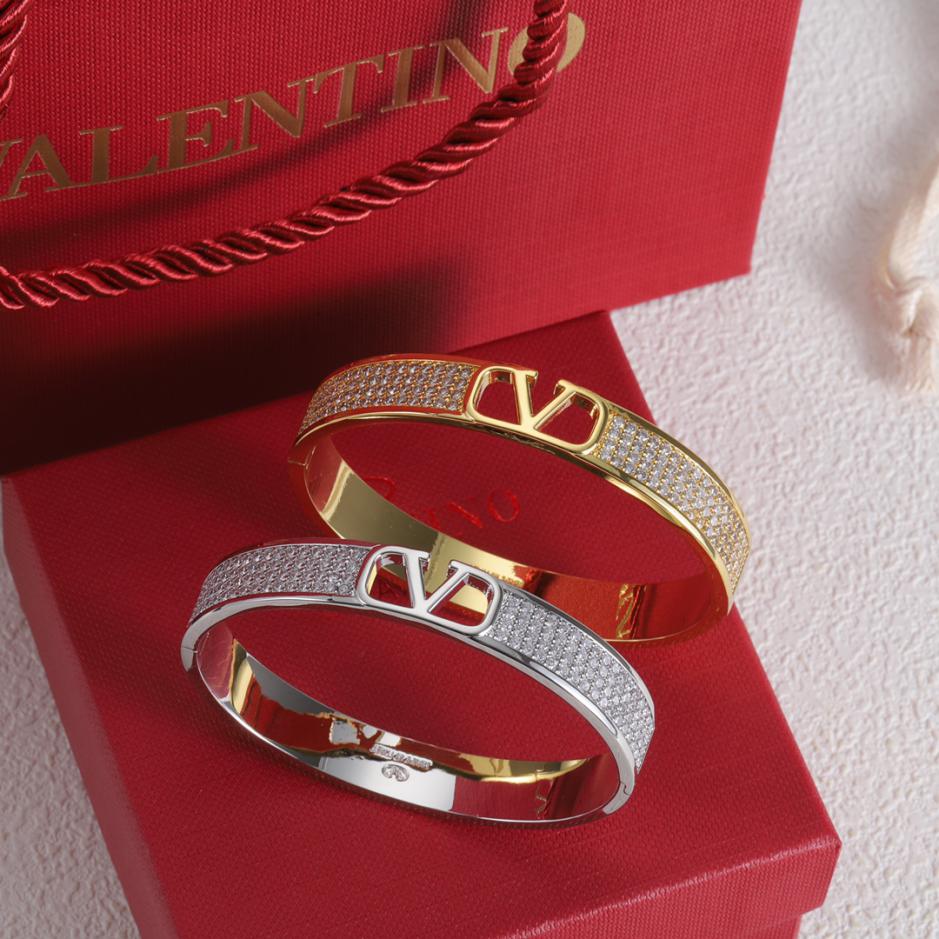 réplica,joyas,joyería,1:1,replica,fake,lujo,barato réplica,joyas,joyería,1:1,replica,fake,lujo,barato Pulsera Valentino.(F76F)