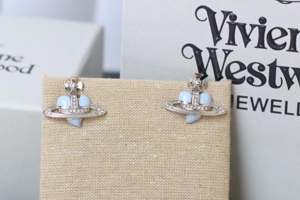 réplica,joyas,joyería,1:1,replica,fake,lujo,barato réplica,joyas,joyería,1:1,replica,fake,lujo,barato Pendientes de Saturno Amor Esmalte Azul Reina Madre Vivienne (58B8)