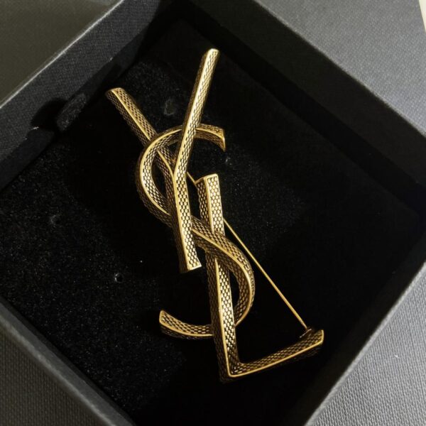 réplica,joyas,joyería,1:1,replica,fake,lujo,barato Broche con la letra YSL de Saint Laurent (A9A9)