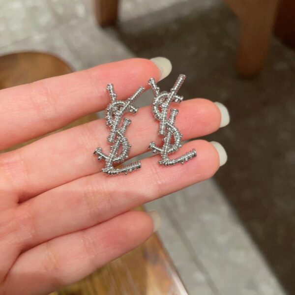réplica,joyas,joyería,1:1,replica,fake,lujo,barato Pendientes nuevos de Yves Saint Laurent (36DD)