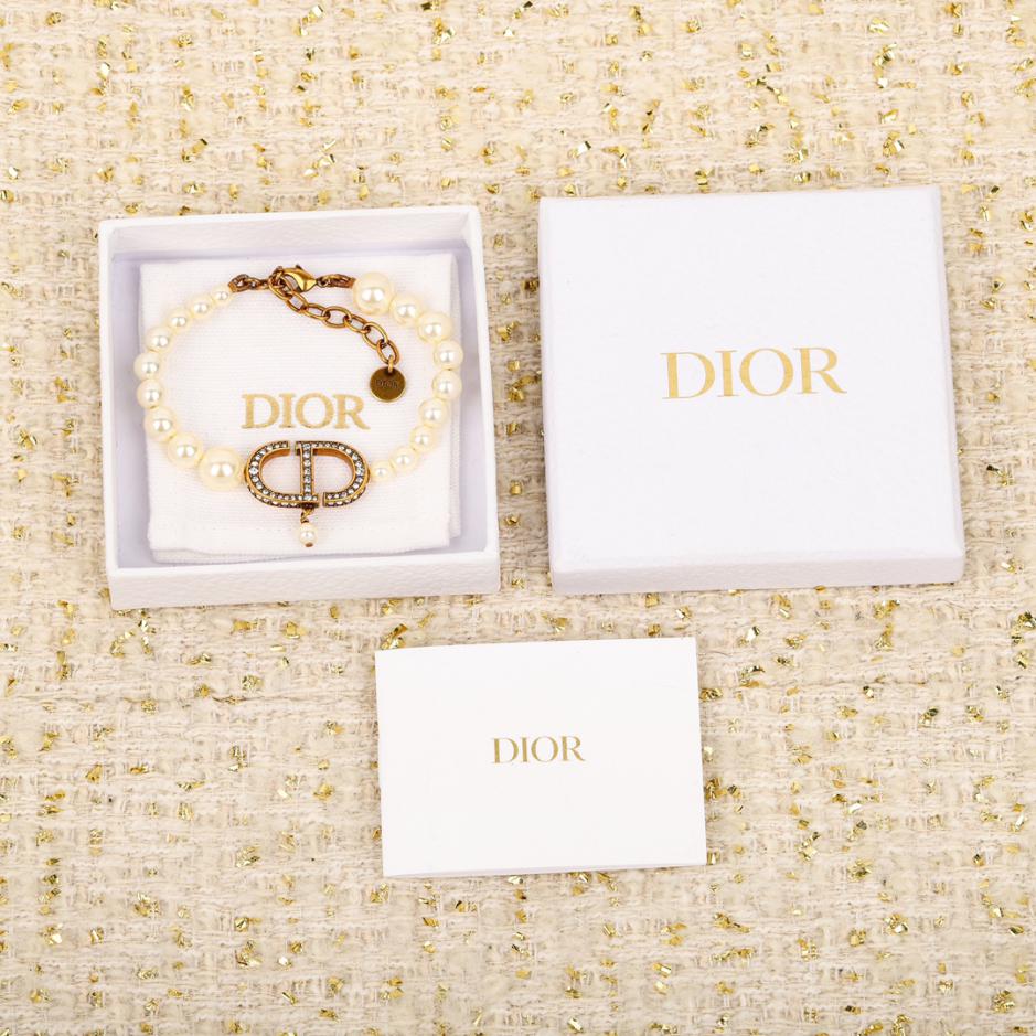 réplica,joyas,joyería,1:1,replica,fake,lujo,barato réplica,joyas,joyería,1:1,replica,fake,lujo,barato Pulsera Dior CD con perlas