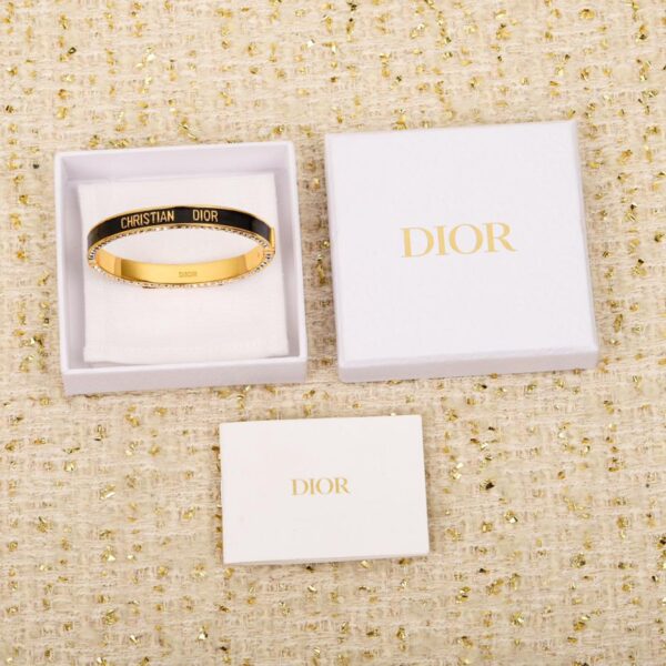 réplica,joyas,joyería,1:1,replica,fake,lujo,barato Pulsera de diamantes con goteo de aceite Dior