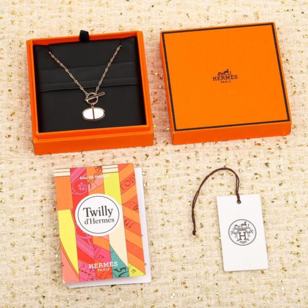réplica,joyas,joyería,1:1,replica,fake,lujo,barato Los aretes Hermes con forma de nariz de cerdo se pueden personalizar en oro real de 18 quilates y diamantes.