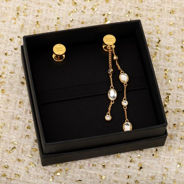 réplica,joyas,joyería,1:1,replica,fake,lujo,barato Pendientes nuevos con borlas y diamantes de imitación de Miu Miu