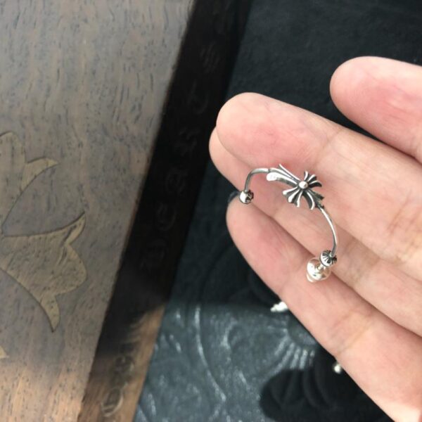 réplica,joyas,joyería,1:1,replica,fake,lujo,barato [Calidad de mostrador] Pendientes Chrome Hearts Bby Fat Cross Nuevo
